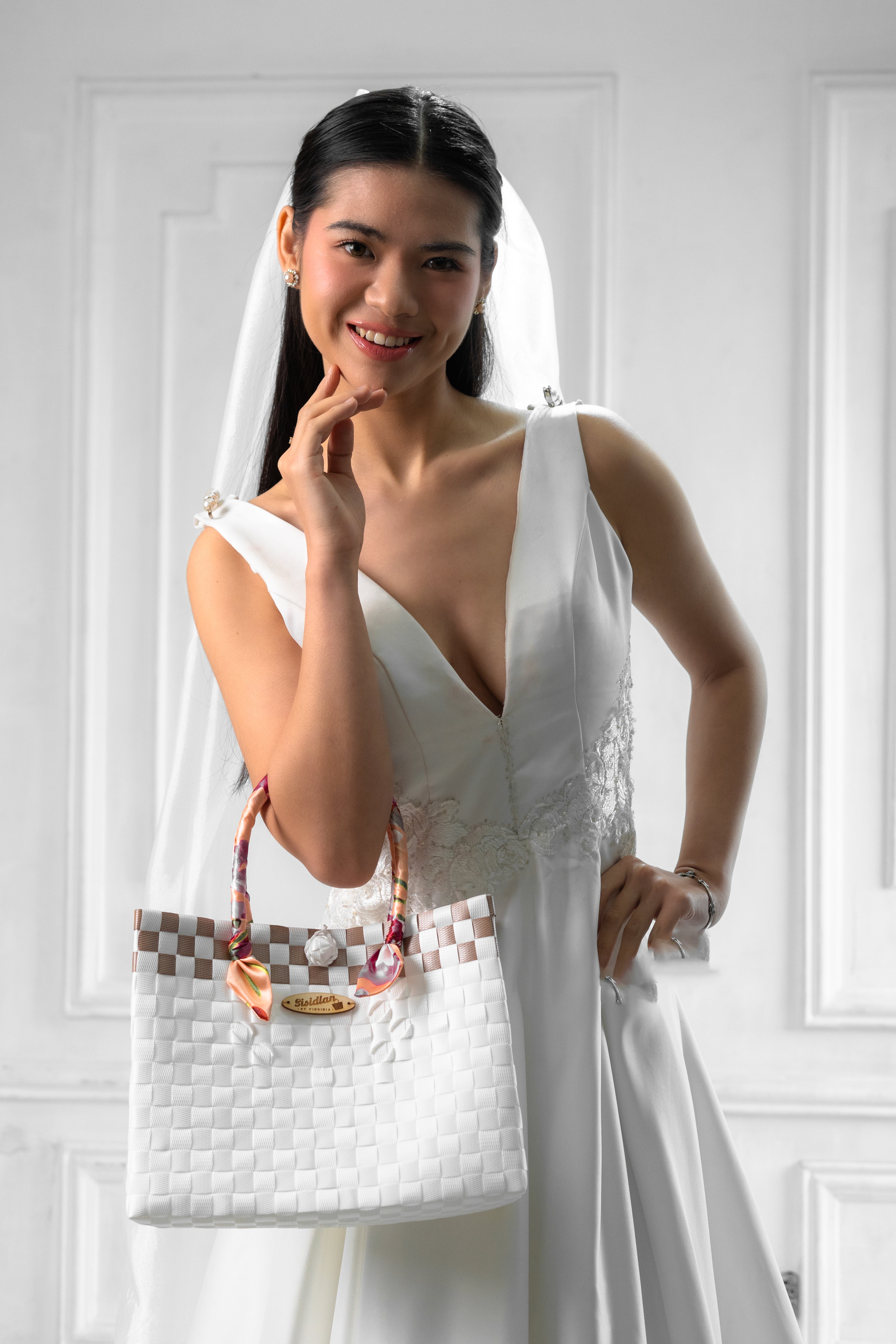 SISIDLAN'S NYMPHA HANDBAG